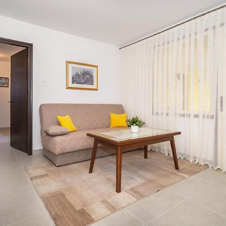 Apartments & Room Jagoda Baska  Bagian luar foto