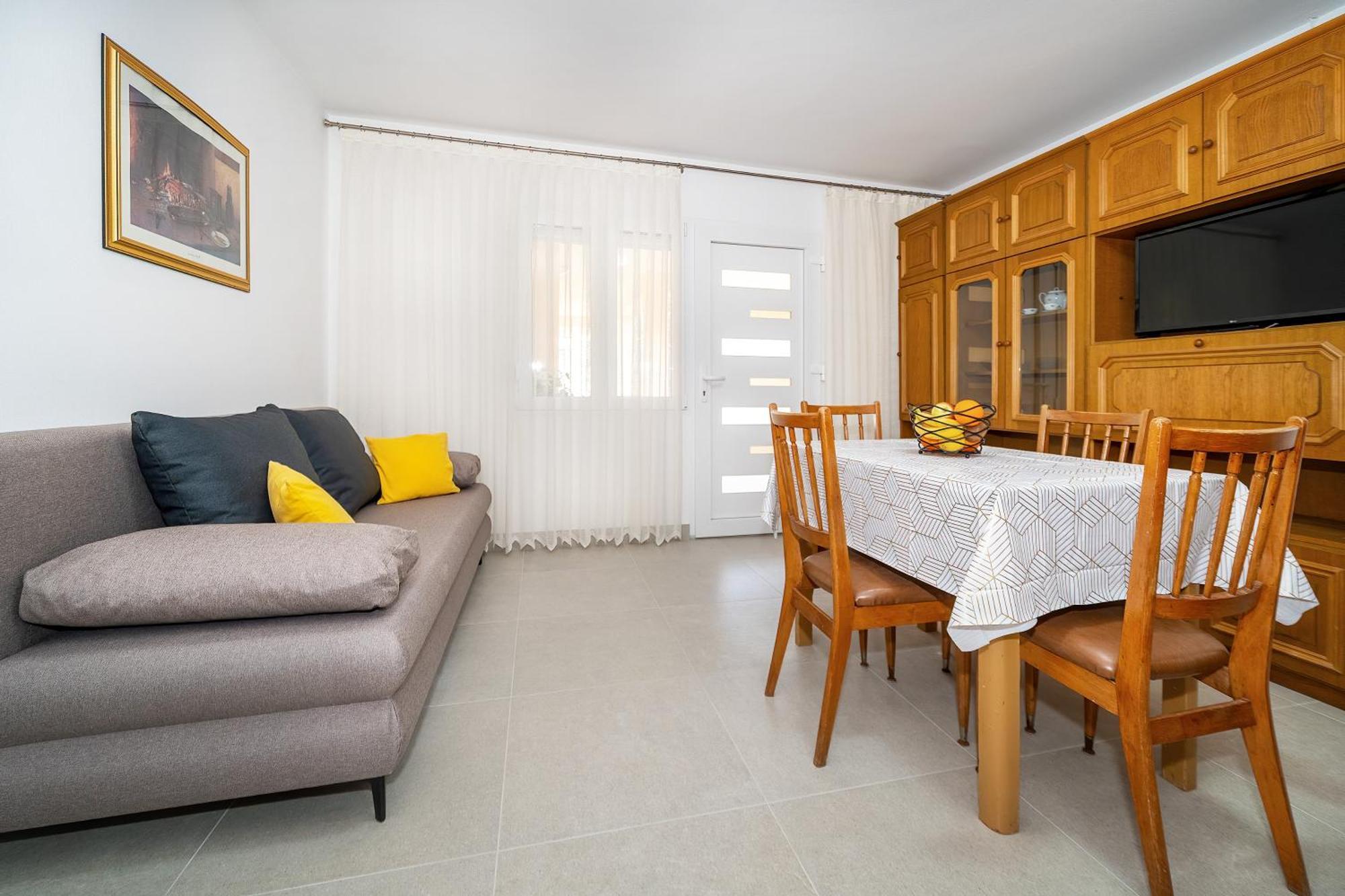 Apartments & Room Jagoda Baska  Bagian luar foto