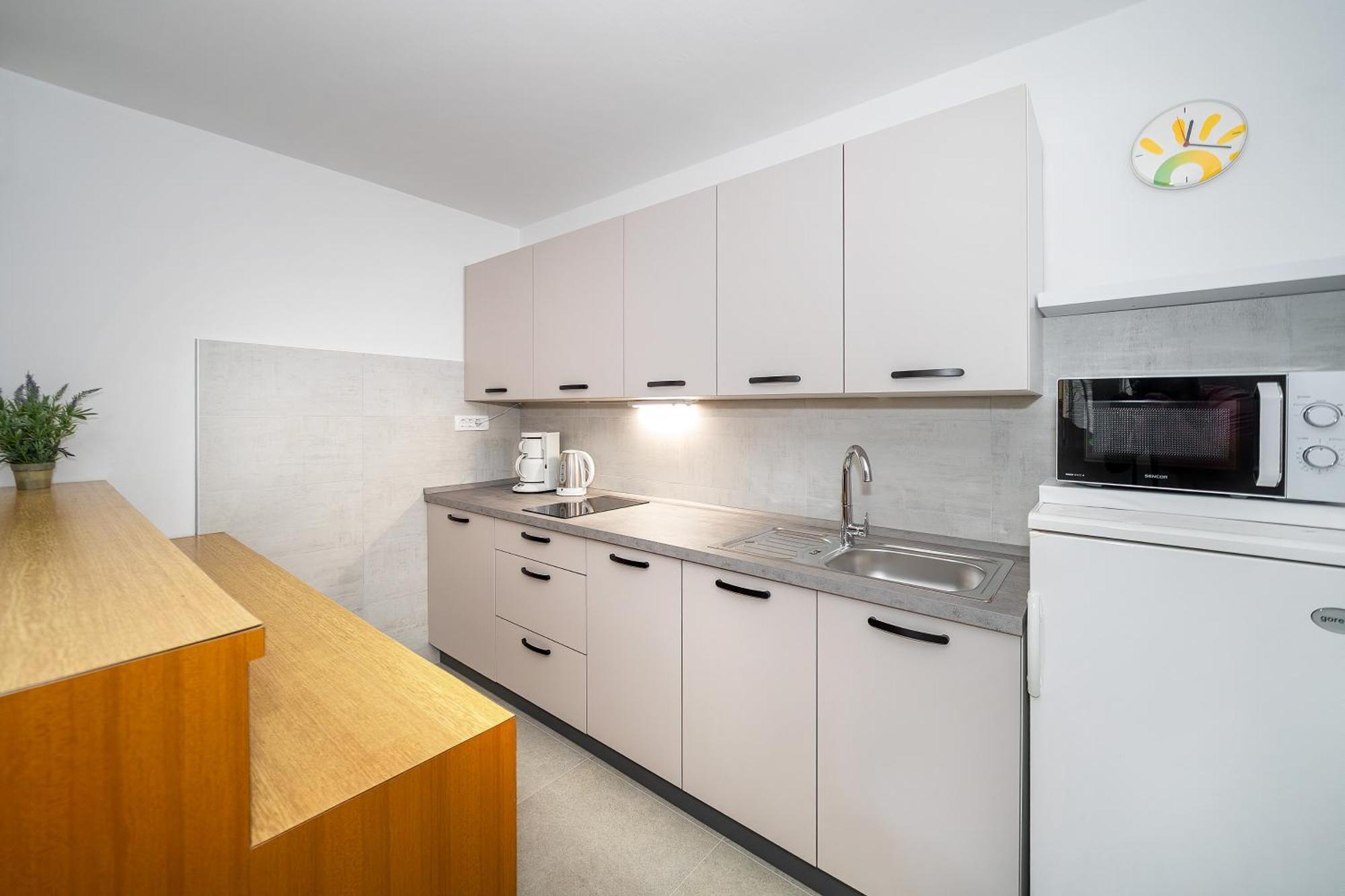 Apartments & Room Jagoda Baska  Bagian luar foto