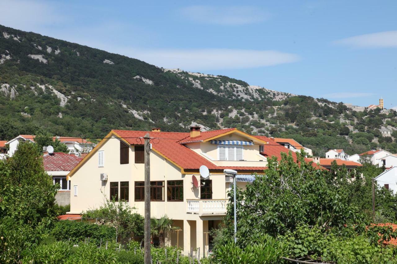 Apartments & Room Jagoda Baska  Bagian luar foto