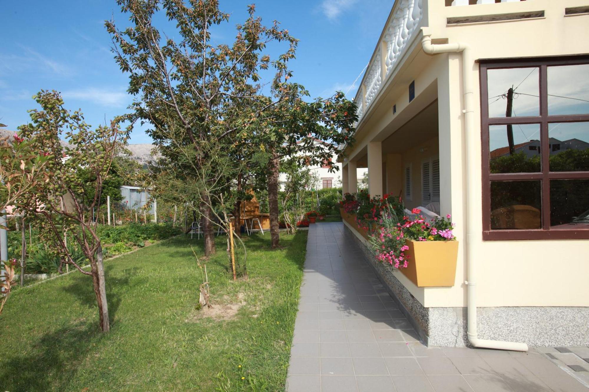 Apartments & Room Jagoda Baska  Bagian luar foto