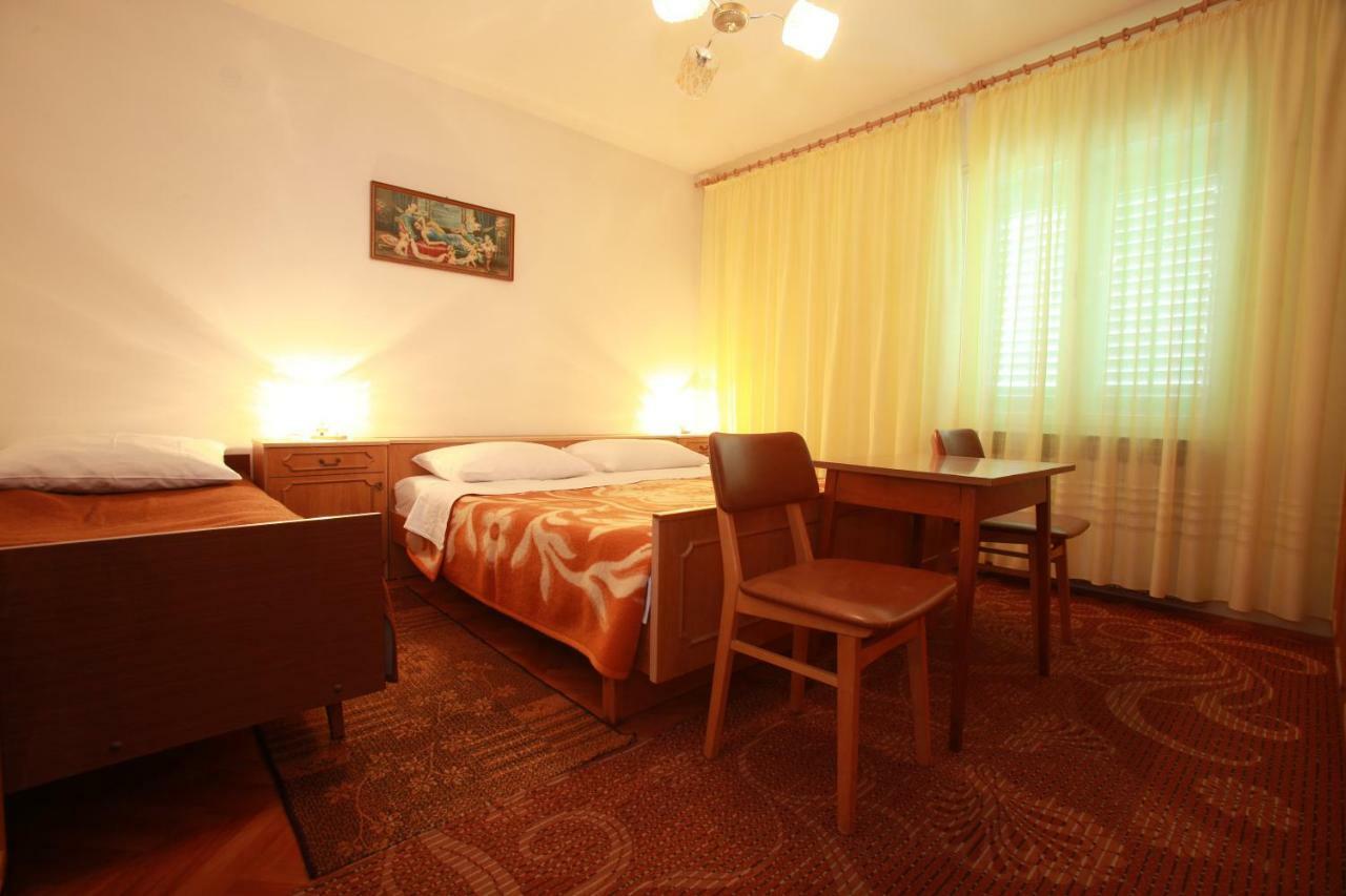Apartments & Room Jagoda Baska  Bagian luar foto