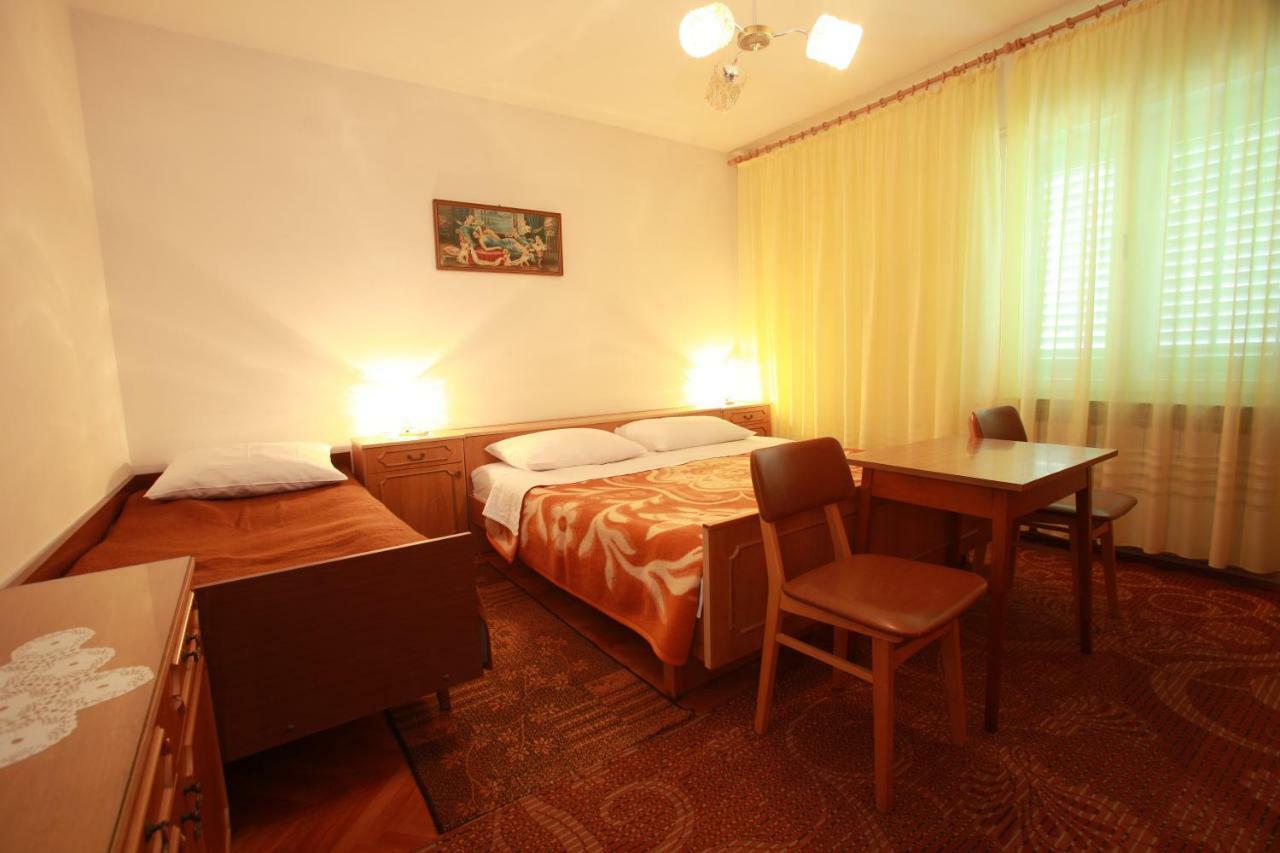 Apartments & Room Jagoda Baska  Bagian luar foto