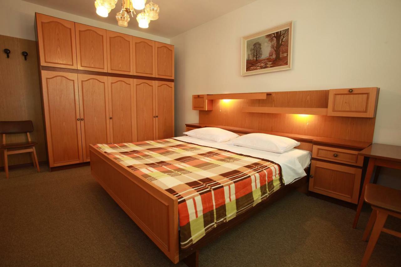 Apartments & Room Jagoda Baska  Bagian luar foto