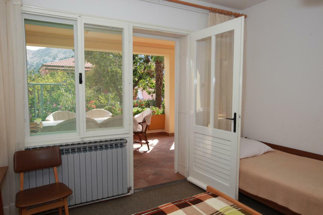 Apartments & Room Jagoda Baska  Bagian luar foto