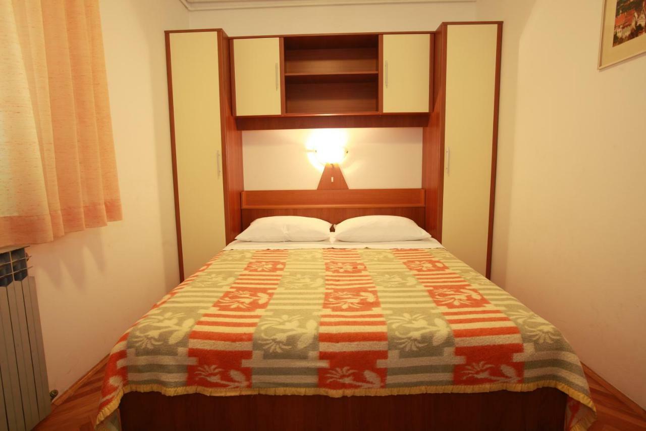 Apartments & Room Jagoda Baska  Bagian luar foto