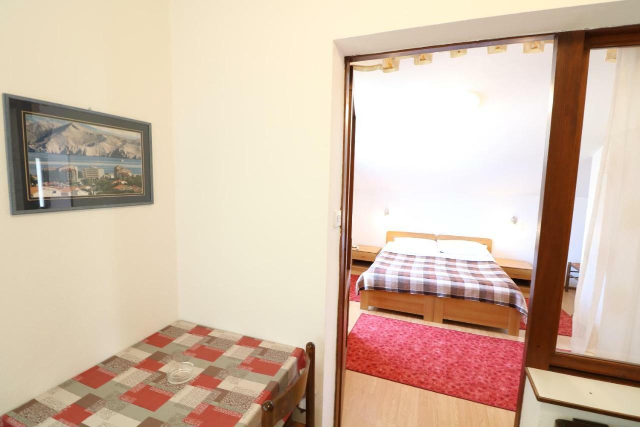 Apartments & Room Jagoda Baska  Bagian luar foto